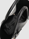 Raul Shoulder Bag