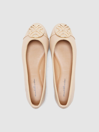 Ricci Flat Ballerinas